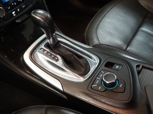 Used 2011 Buick Regal CXL w/ RL6 Preferred Equipment Group FWD image 23