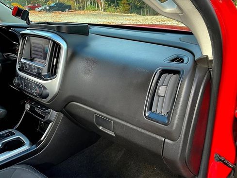 Certified 2018 Chevrolet Colorado LT image 24