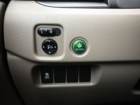 Used 2016 Honda Pilot EX-L image 27