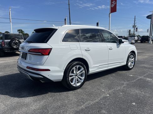 Used 2025 Audi Q7 3.0T Premium Plus AWD/4WD image 2