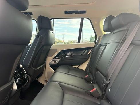 Used 2023 Land Rover Range Rover SE AWD/4WD image 19