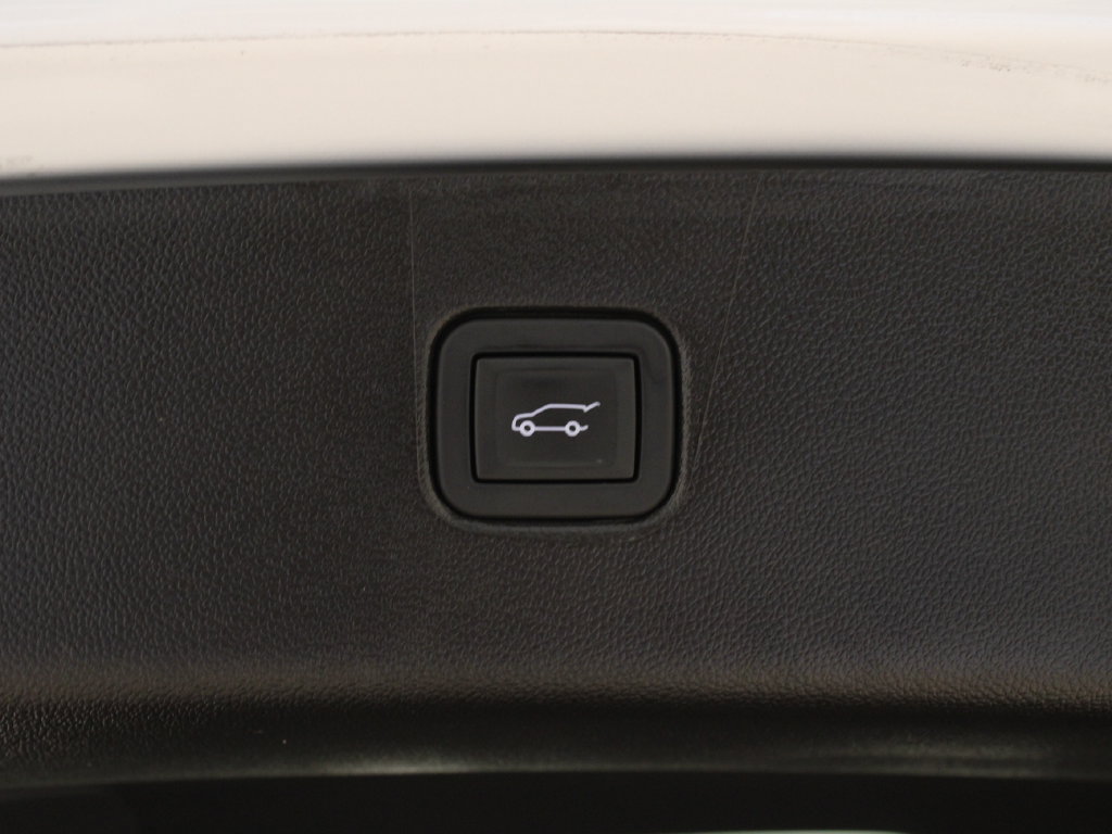 Used 2024 Chevrolet Blazer LT w/ Sound & Technology Package FWD image 38