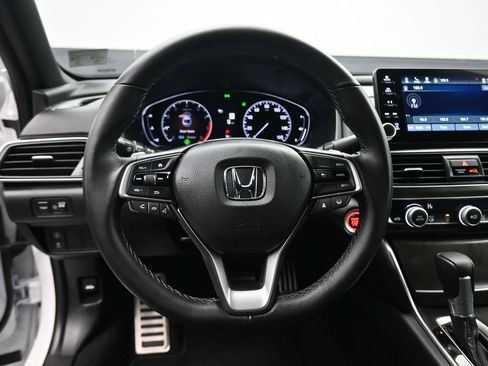 Used 2022 Honda Accord Sport image 15
