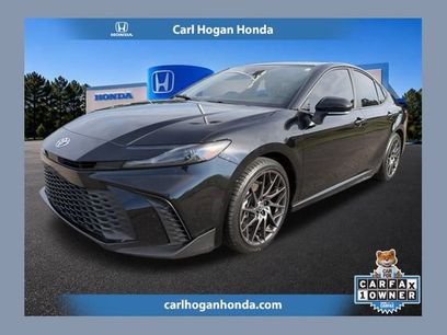 Used 2025 Toyota Camry SE w/ Convenience Package