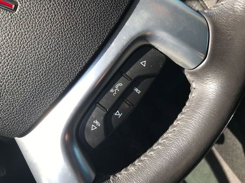 Used 2015 GMC Acadia SLE image 7