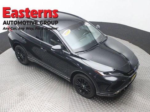 Used 2023 Toyota Venza Nightshade AWD/4WD image 3