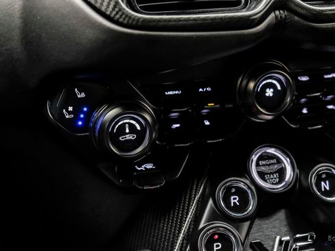 Used 2023 Aston Martin V12 Vantage RWD image 73