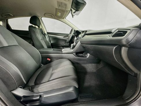 Used 2019 Honda Civic LX image 29