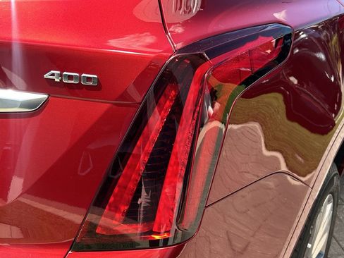 Certified 2024 Cadillac XT5 Premium Luxury w/ Technology Package image 8