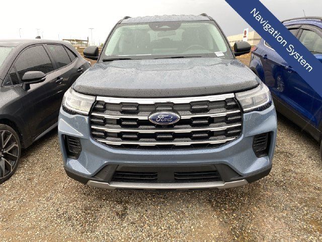 Certified 2025 Ford Explorer Active AWD/4WD image 8