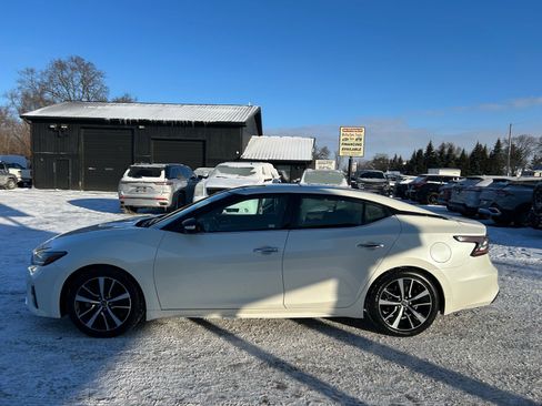 Used 2023 Nissan Maxima SL image 5