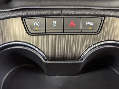 Used 2021 GMC Acadia SLT FWD image 38