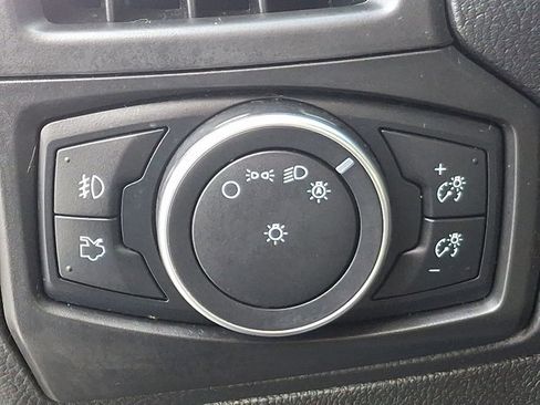 Used 2017 Ford Focus Titanium image 26