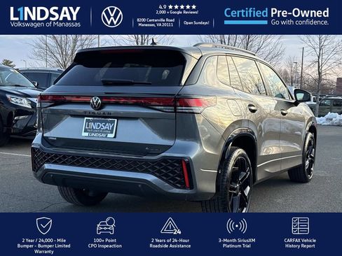 Certified 2025 Volkswagen Tiguan SE R-Line image 2