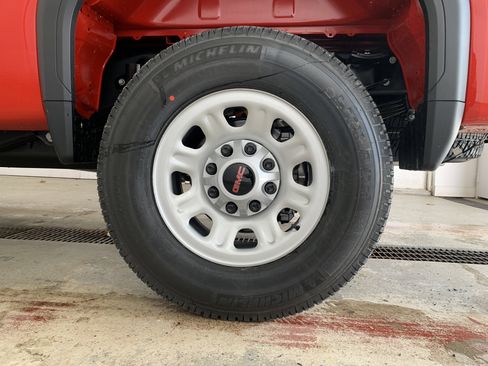 New 2026 GMC Sierra 3500 Pro w/ Convenience Package image 9