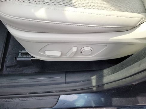 Used 2023 Kia Sorento EX FWD image 21