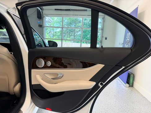 Used 2018 Mercedes-Benz E 300 image 28