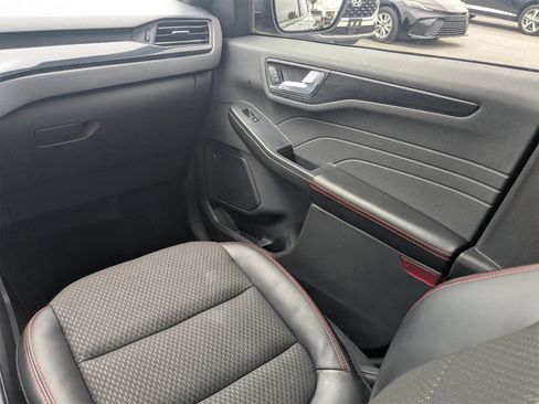 Used 2023 Ford Escape ST-Line Elite image 18