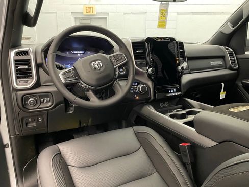 New 2026 RAM 1500 Big Horn AWD/4WD image 14