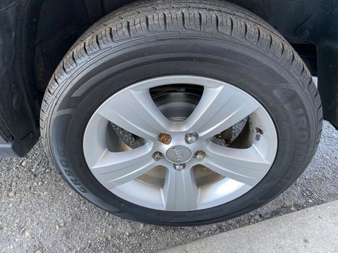 Used 2015 Jeep Patriot Latitude AWD/4WD image 24