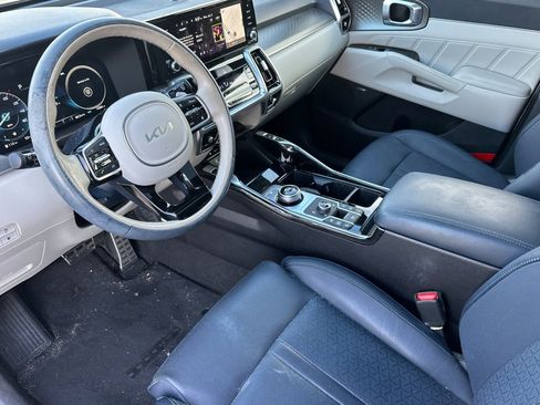Certified 2023 Kia Sorento SX Prestige image 11