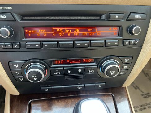 Used 2009 BMW 328i xDrive Sedan image 31