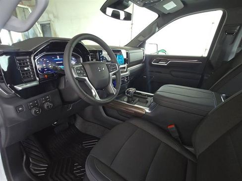 Used 2026 Chevrolet Silverado 1500 RST AWD/4WD image 10