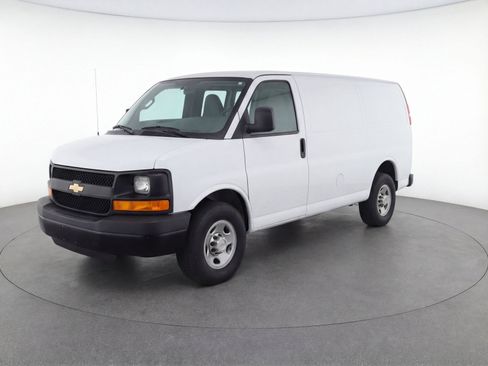 Used 2023 Chevrolet Express 3500 LS RWD image 3