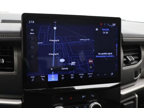 Used 2024 Ford Expedition XLT image 20