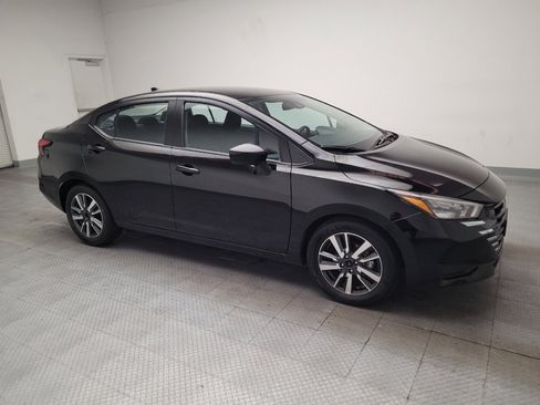 Used 2025 Nissan Versa SV FWD image 11