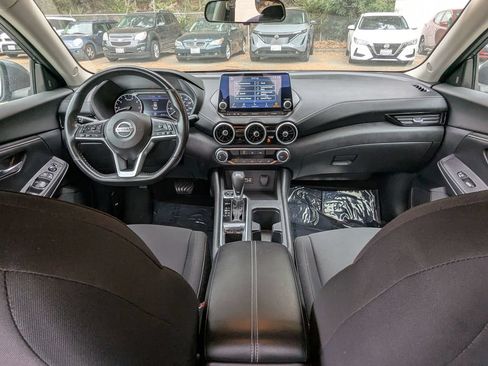 Used 2022 Nissan Sentra SV FWD image 23