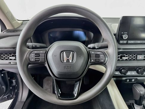 Certified 2023 Honda Accord EX image 11