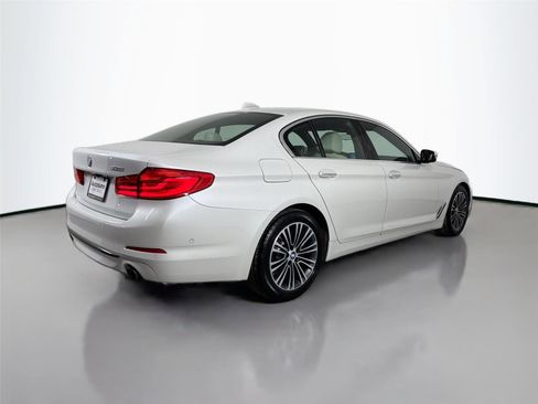 Used 2017 BMW 530i RWD image 5