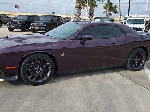 Used 2022 Dodge Challenger R/T Scat Pack RWD image 4