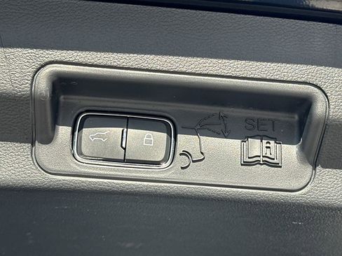 Used 2025 Ford Explorer ST-Line image 7