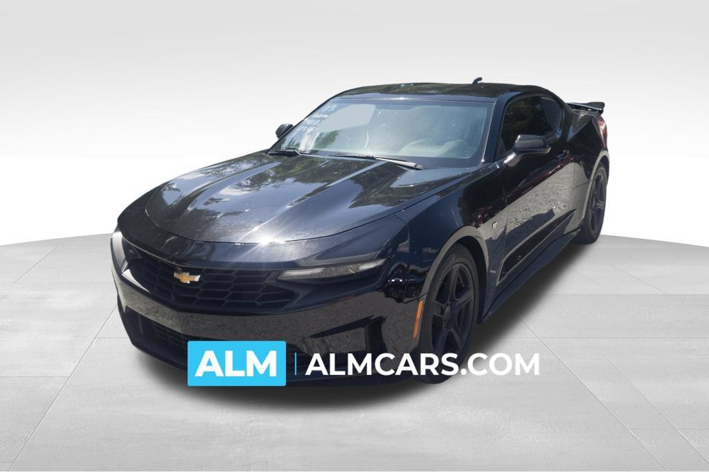 Used 2021 Chevrolet Camaro LT RWD image 1