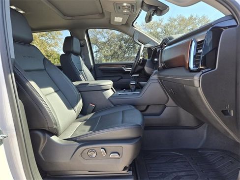 Used 2024 GMC Sierra 1500 Denali w/ Denali Reserve Package image 18