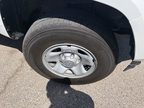 Used 2023 Toyota Tacoma SR image 12