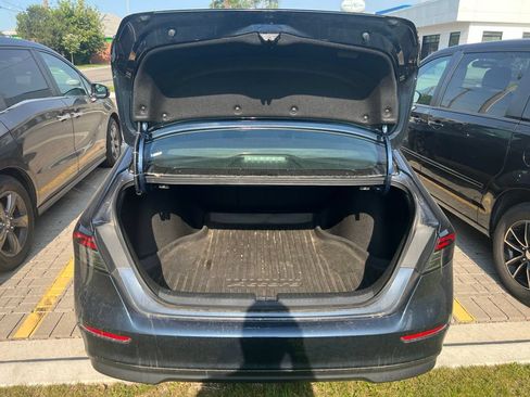 Used 2023 Honda Accord EX image 19