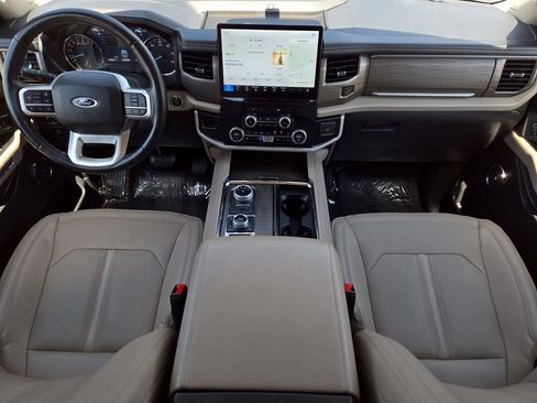 Used 2024 Ford Expedition Limited AWD/4WD image 23