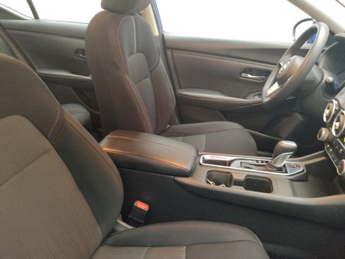 Used 2025 Nissan Sentra SV FWD image 21