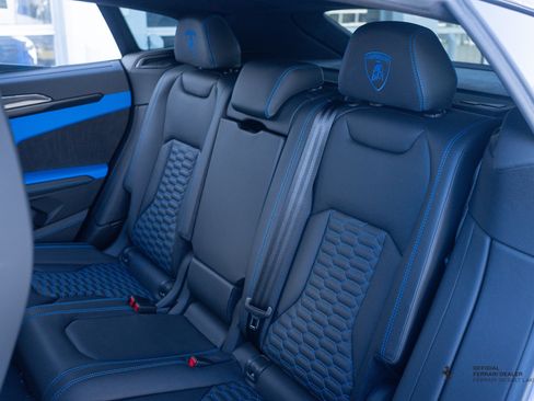 Used 2022 Lamborghini Urus image 15