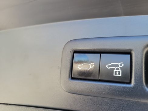 Used 2024 Lexus UX 250h FWD w/ Premium Package image 11
