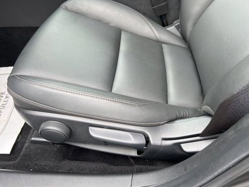 Certified 2025 MAZDA MAZDA3 s image 22