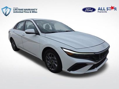 Used 2024 Hyundai Elantra Blue