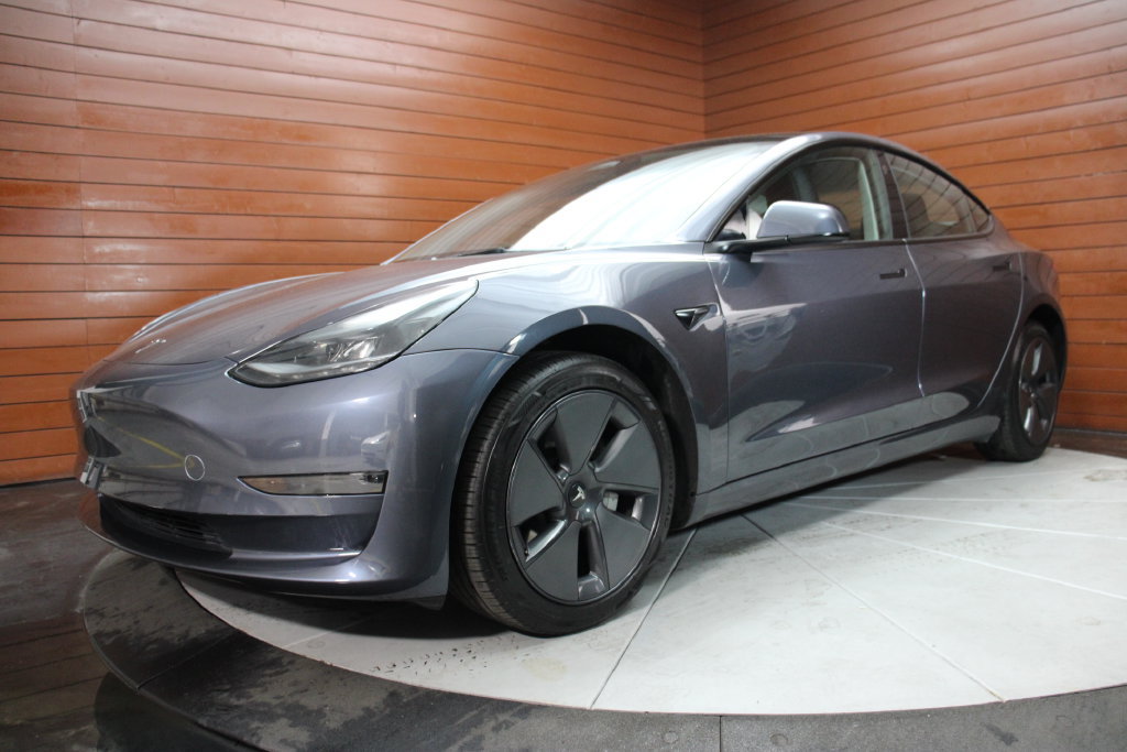 Used 2023 Tesla Model 3 Standard Range RWD image 14