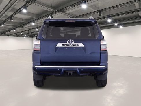 Used 2019 Toyota 4Runner Limited AWD/4WD image 7