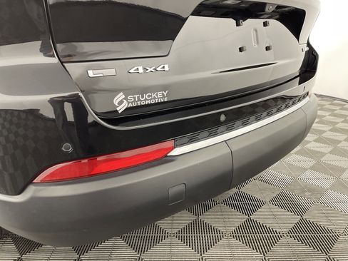 Used 2022 Jeep Grand Cherokee L Limited image 6