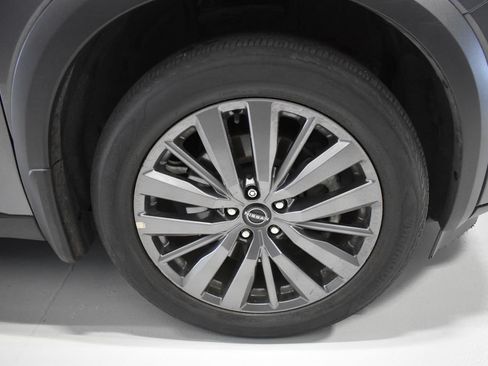Certified 2024 Nissan Pathfinder SL w/ SL Premium Package AWD/4WD image 10