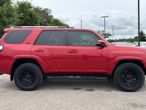 Certified 2024 Toyota 4Runner SR5 Premium w/ Moonroof Package AWD/4WD image 4